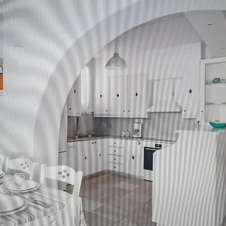 Villa With Views And Sea Waves Holiday home